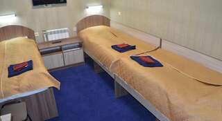 Гостиница Да Чита Кровать в общем номере для мужчин и женщин с 3 кроватями-2